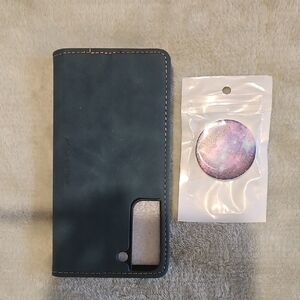 LOW $4.99 Shipping Blue Phone Case with POP SOCKET Stand.  NEVER USED